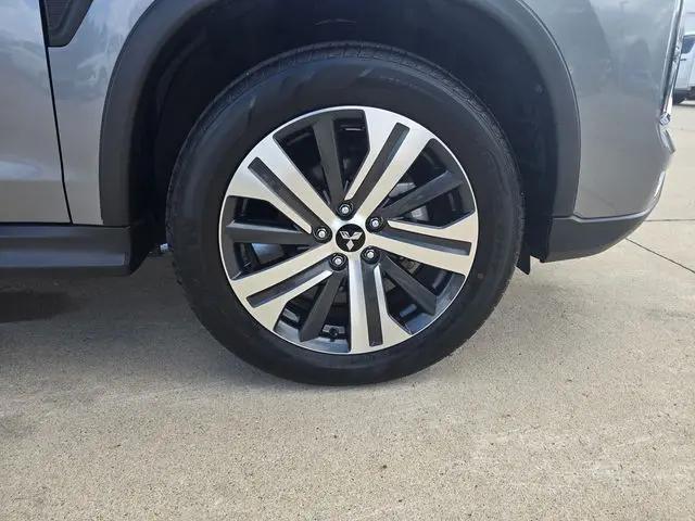 2025 Mitsubishi Outlander Sport 2.0 ES AWC