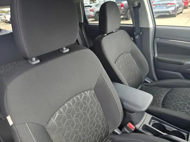 2025 Mitsubishi Outlander Sport 2.0 ES AWC