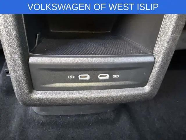 2023 Volkswagen ID.4 Pro