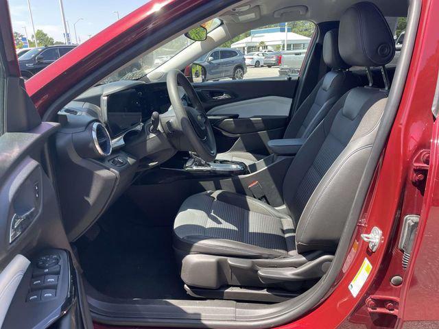 2025 Chevrolet Trax FWD LT