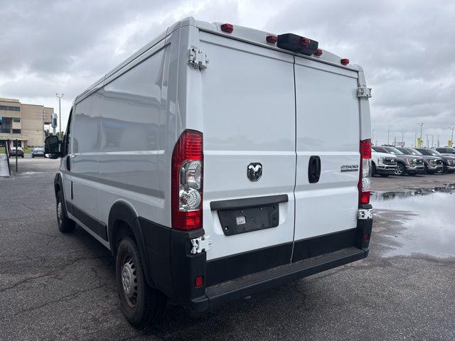 2025 Ram ProMaster 2500 Cargo Van Tradesman Low Roof 136" WB w/Pass Seat