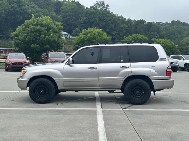2004 Toyota Land Cruiser Base