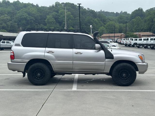2004 Toyota Land Cruiser Base
