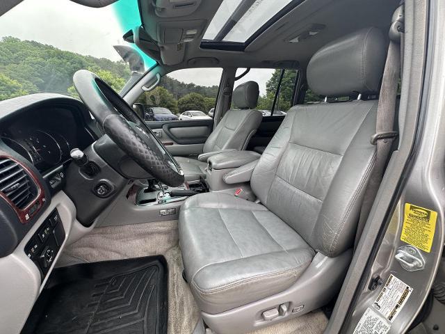 2004 Toyota Land Cruiser Base