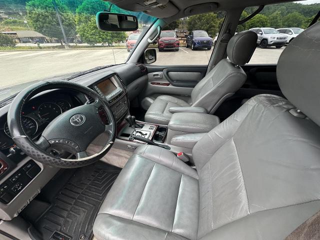 2004 Toyota Land Cruiser Base