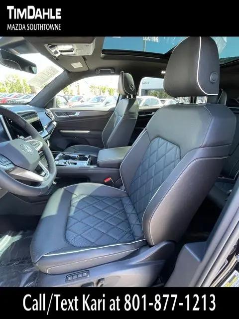 2026 Volkswagen Atlas Cross Sport SEL Premium R-Line
