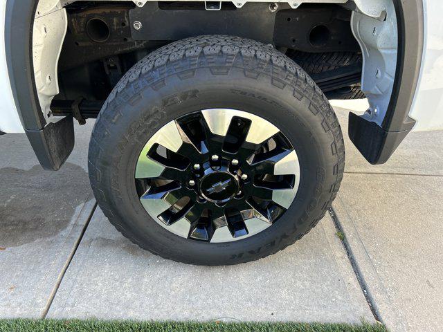 2020 Chevrolet Silverado 2500HD 4WD Double Cab Standard Bed Custom