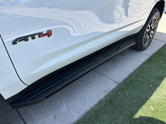 2024 GMC Yukon 4WD AT4