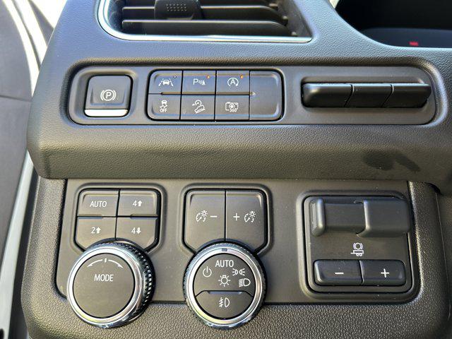 2024 GMC Yukon 4WD AT4