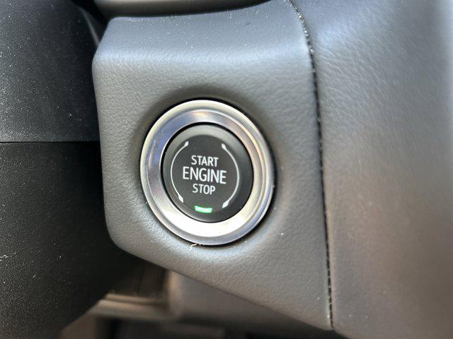 2024 GMC Yukon 4WD AT4