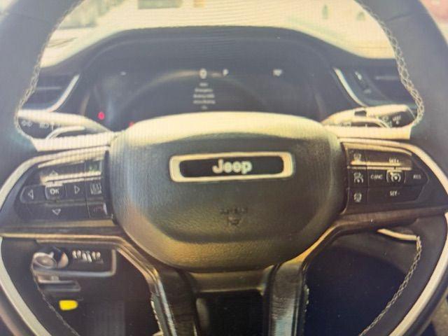 2023 Jeep Grand Cherokee L Limited 4x4 2023 Jeep Grand Cherokee L Limited 4x4