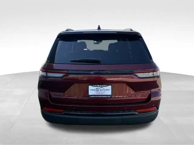2025 Jeep Grand Cherokee Altitude 4x4