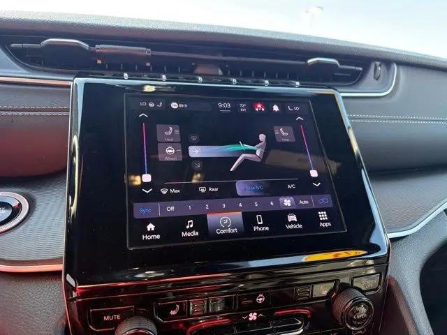 2025 Jeep Grand Cherokee Altitude 4x4