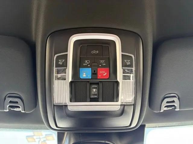 2026 Ram 2500 Laramie Crew Cab 4x4 6'4" Box