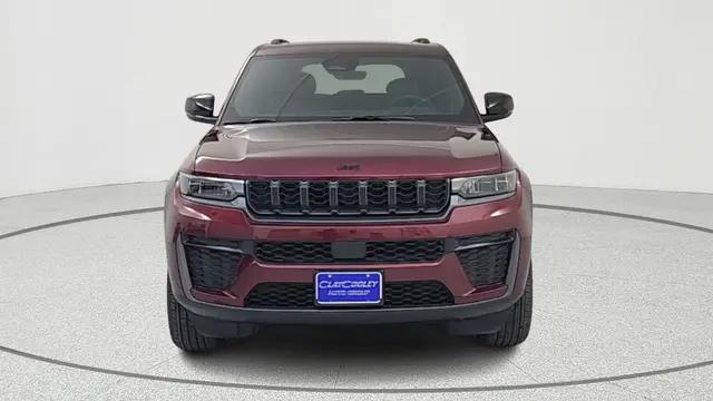 2026 Jeep Grand Cherokee Altitude 4x2