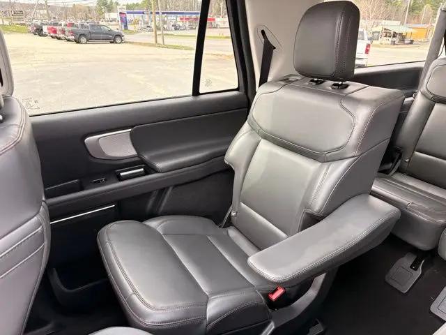 2025 Ford Expedition Active MAX