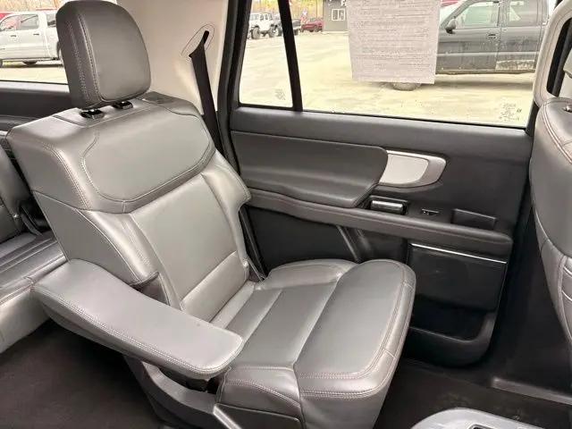 2025 Ford Expedition Active MAX