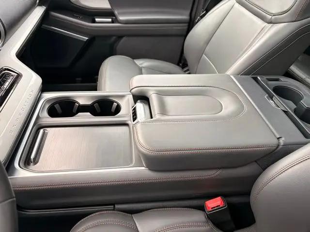 2025 Ford Expedition Active MAX