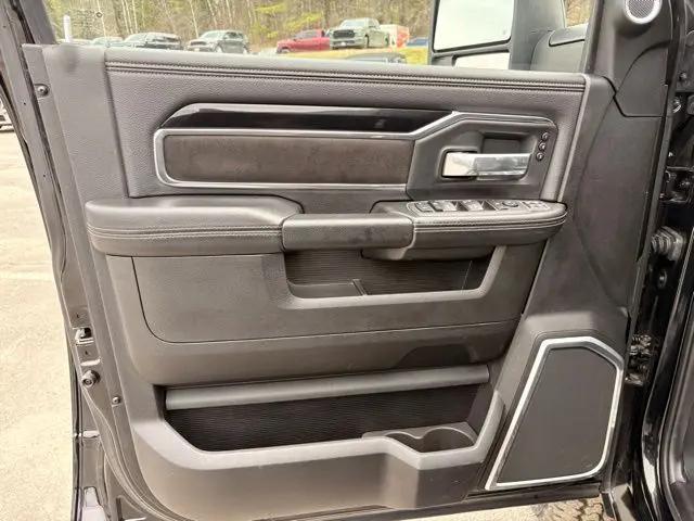 2023 Ram 2500 Laramie Crew Cab 4x4 6'4" Box