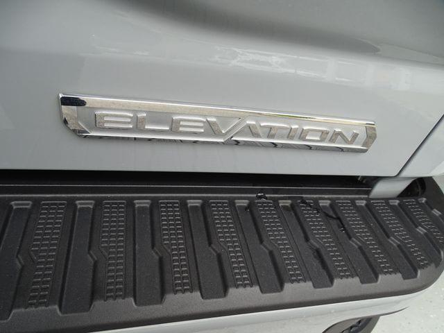 2024 GMC Sierra 1500 4WD Crew Cab Short Box Elevation with 3SB