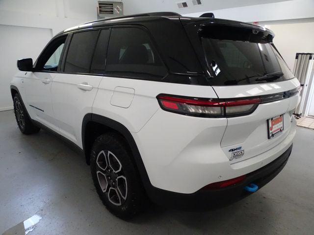 2023 Jeep Grand Cherokee Trailhawk