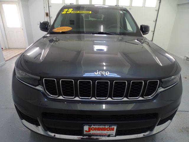 2023 Jeep Grand Cherokee L Laredo 4x4