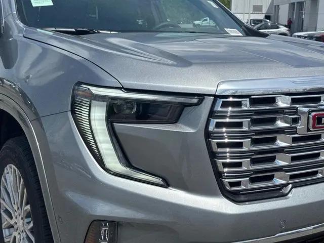 2026 GMC Acadia Denali FWD