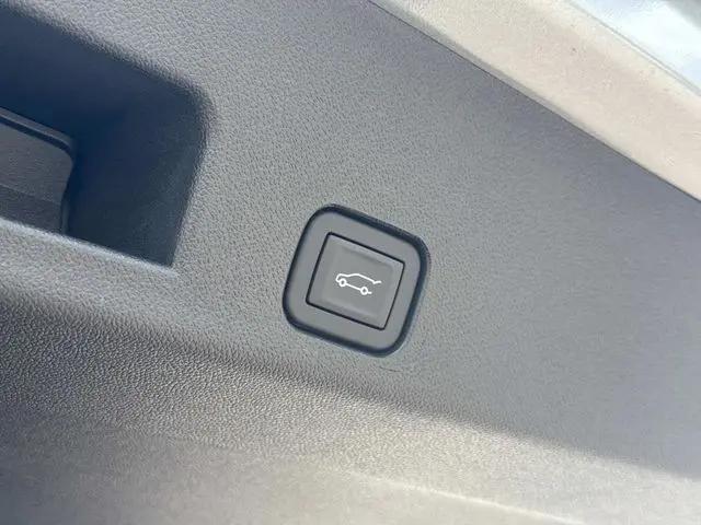 2026 GMC Acadia Denali FWD