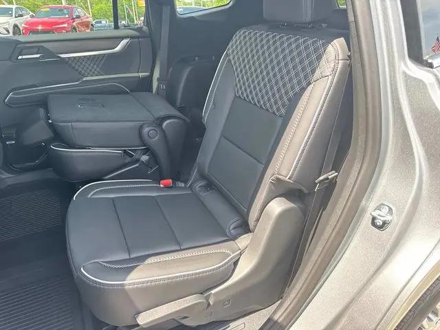 2026 GMC Acadia Denali FWD