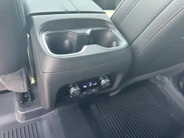2026 GMC Acadia Denali FWD