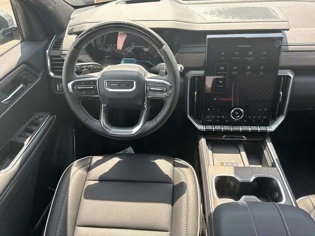 2026 GMC Acadia Denali FWD
