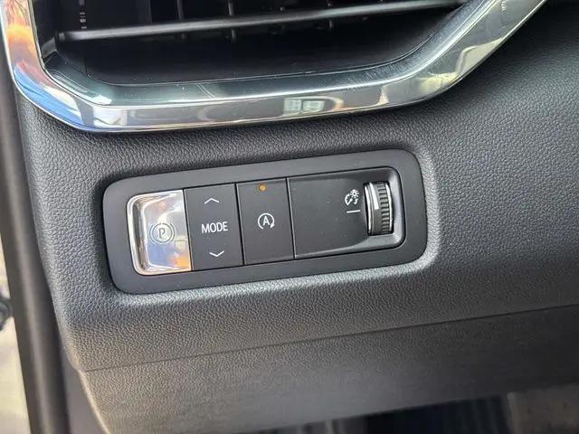 2026 GMC Acadia Denali FWD
