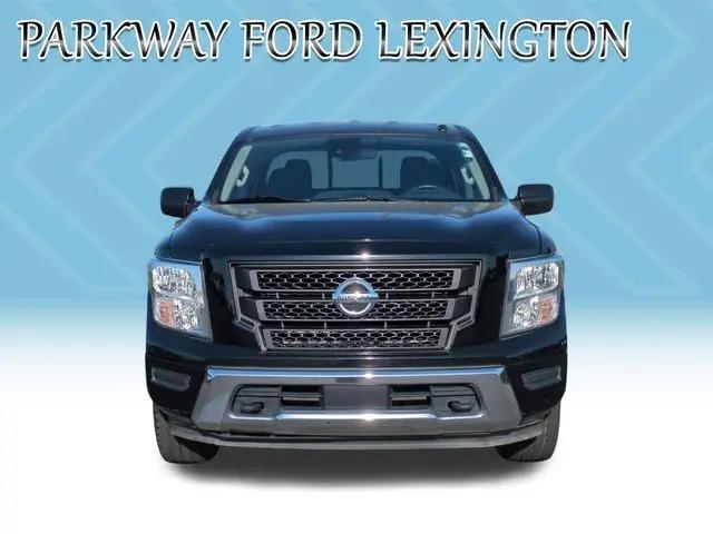 2021 Nissan Titan Crew Cab SV 4x4