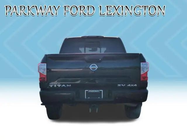 2021 Nissan Titan Crew Cab SV 4x4