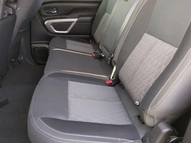 2021 Nissan Titan Crew Cab SV 4x4