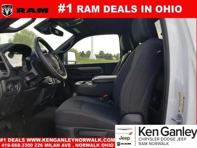 2026 Ram 3500 Tradesman Regular Cab 4x4 8' Box