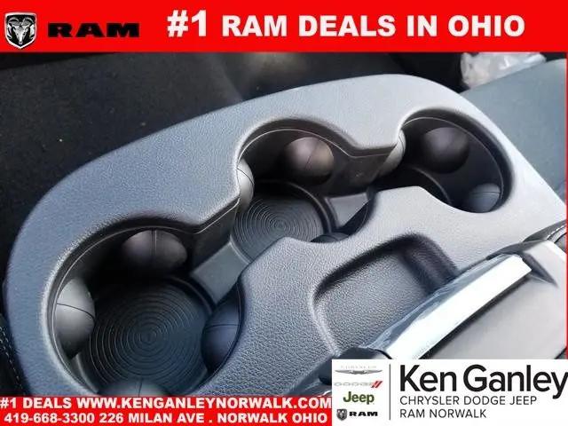 2026 Ram 3500 Tradesman Regular Cab 4x4 8' Box