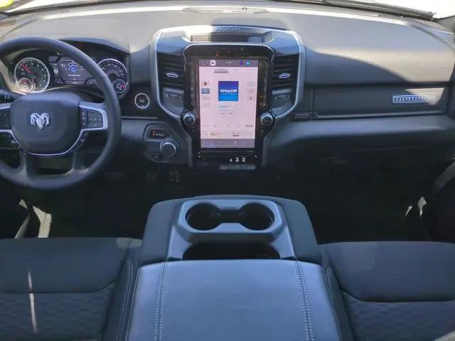 2025 Ram 1500 Big Horn Crew Cab 4x2 5'7" Box