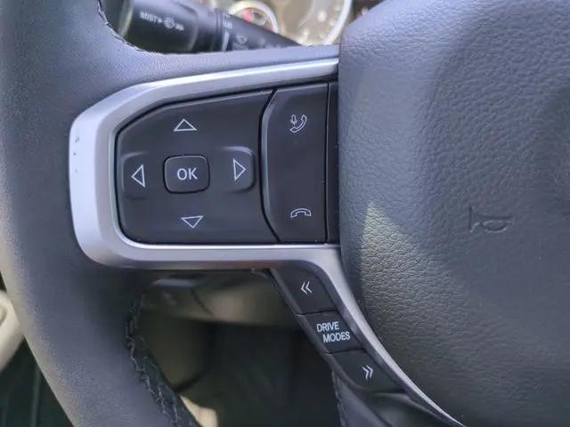 2025 Ram 1500 Big Horn Crew Cab 4x2 5'7" Box