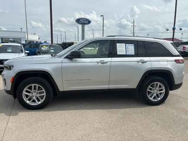 2024 Jeep Grand Cherokee Laredo 4x4