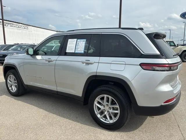 2024 Jeep Grand Cherokee Laredo 4x4