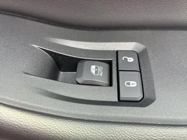 2024 Jeep Grand Cherokee Laredo 4x4
