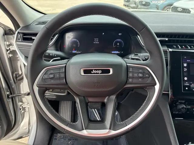 2024 Jeep Grand Cherokee Laredo 4x4