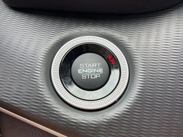 2024 Jeep Grand Cherokee Laredo 4x4