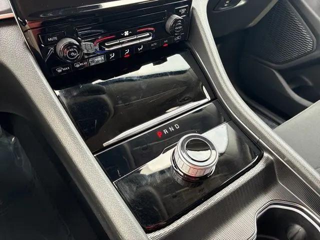 2024 Jeep Grand Cherokee Laredo 4x4