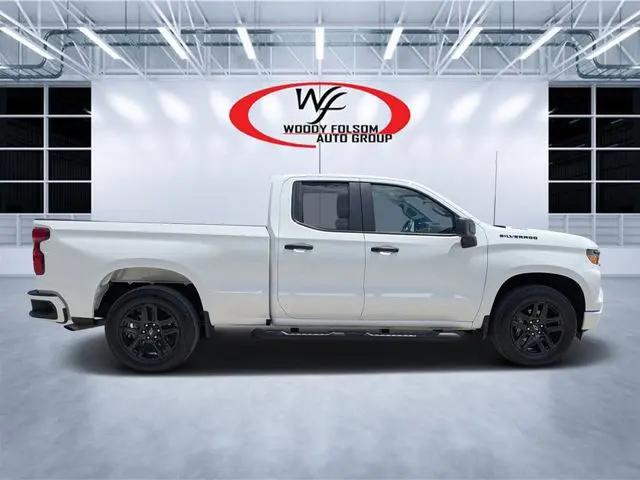2024 Chevrolet Silverado 1500 2WD Double Cab Standard Bed Custom