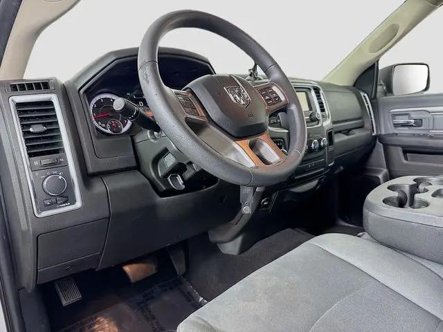 2022 Ram 1500 Classic SLT Crew Cab 4x2 5'7" Box