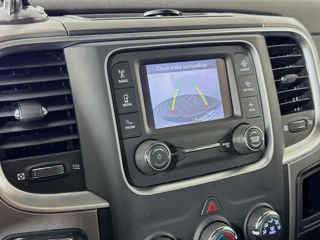 2022 Ram 1500 Classic SLT Crew Cab 4x2 5'7" Box