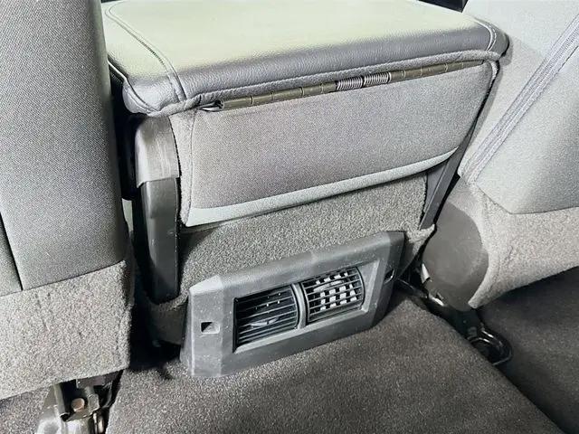 2022 Ram 1500 Classic SLT Crew Cab 4x2 5'7" Box