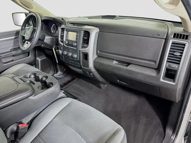 2022 Ram 1500 Classic SLT Crew Cab 4x2 5'7" Box